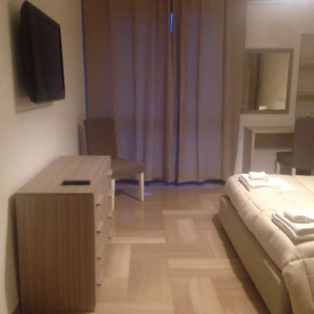 Bed and Breakfast Casa Grace 2 Барі Екстер'єр фото