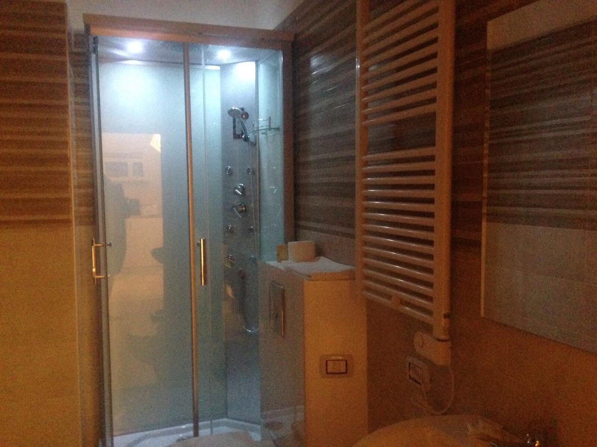 Bed and Breakfast Casa Grace 2 Барі Екстер'єр фото